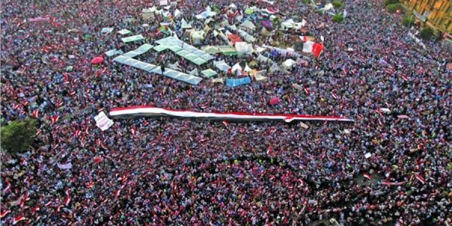 بالبلدي: بكينا
      على
      الهواء
      ..
      أحمد
      موسى
      يروي
      تفاصيل
      اللحظات
      الحاسمة
      فى
      ثورة
      30
      يونيو