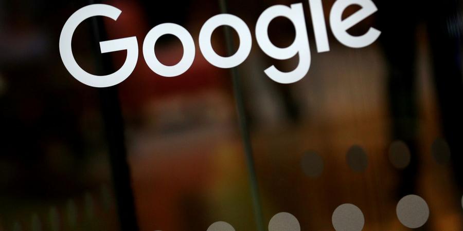 بالبلدي: محكمة
      أسترالية
      تغرم
      غوغل
      515
      ألف
      دولار
      بتهمة
      التشهير