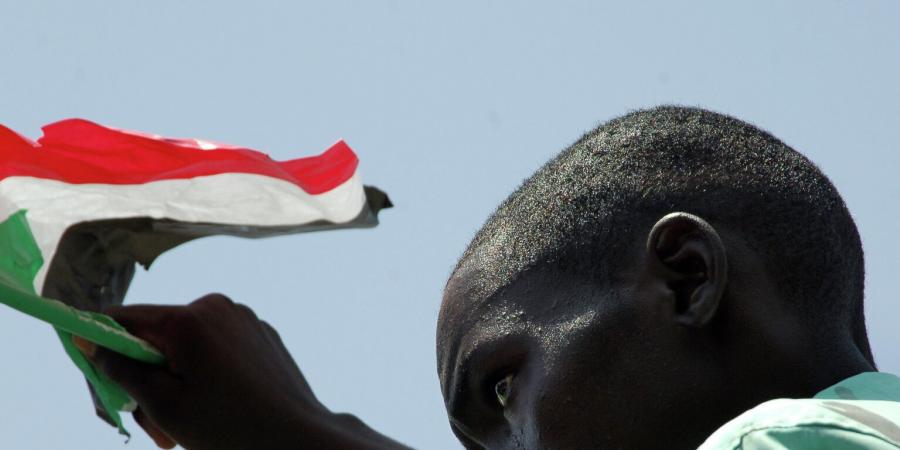بالبلدي: هل
      فشل
      حوار
      الآلية
      الثلاثية
      مبكرا
      بعد
      إعلان
      القوى
      السياسية
      السودانية
      مقاطعته؟
