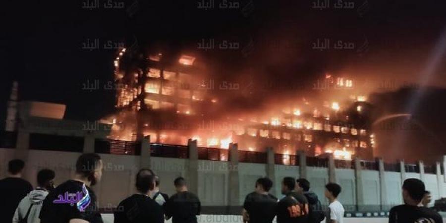 بالبلدي: القوات المسلحة تدفع بطائرتين لموقع حريق مديرية أمن الإسماعيلية belbalady.net
