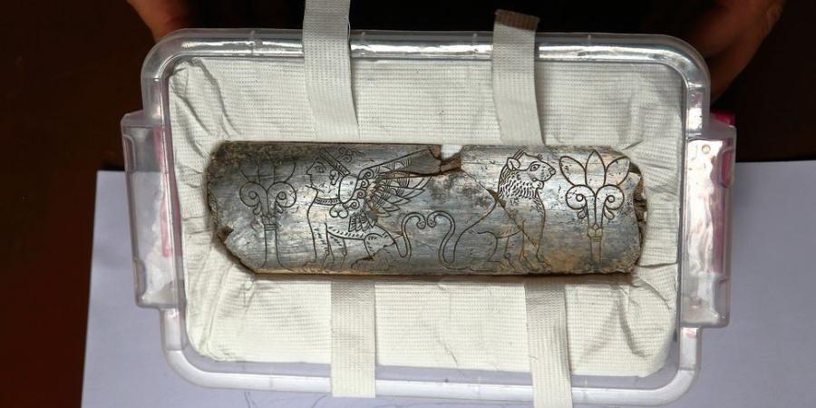 بالبلدي: اكتشاف قطعة من العاج عمرها 2800 عام تجسد أبو الهول فى تركيا