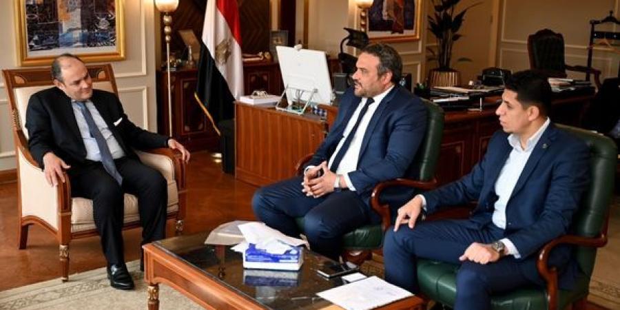 بالبلدي: وزير التجارة يستعرض مشروعات شركة «هيات ايجيبت» الحالية والمستقبلية بالسوق المصري