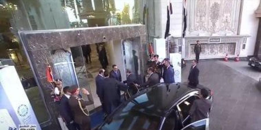 بالبلدي: لحظة وصول الرئيس السيسي لمقر حفل إفطار الأسرة المصرية.. فيديو