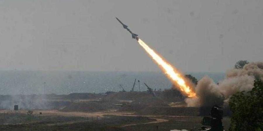 بالبلدي : إطلاق أكثر من 50 صاروخا من جنوب لبنان باتجاه إسرائيل