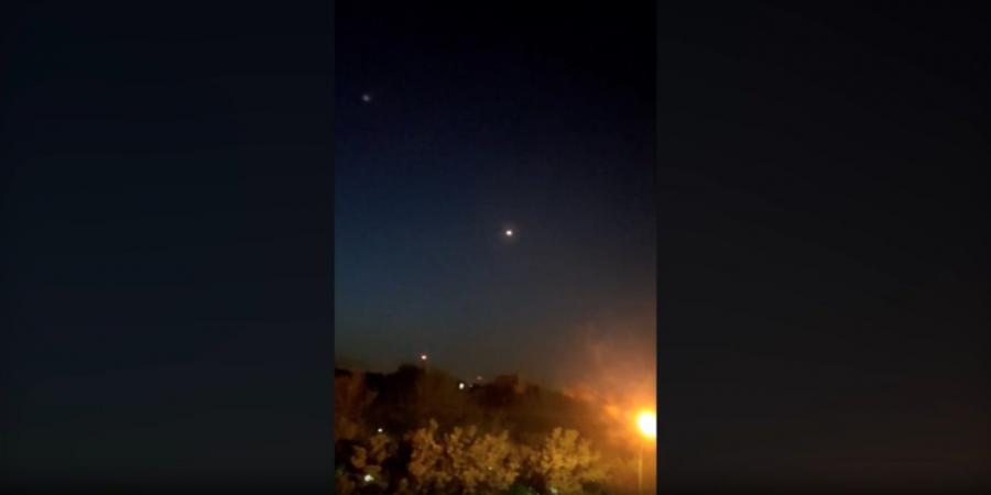 belbalady لحظة الهجوم الإسرائيلي داخل إيران.. فيديو يظهر ما حدث قرب قاعدة عسكرية في أصفهان