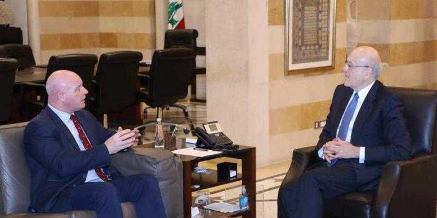 رئيس حكومة تصريف الأعمال اللبنانية يبحث الوضع في جنوب لبنان مع مسئول عسكري بريطاني
