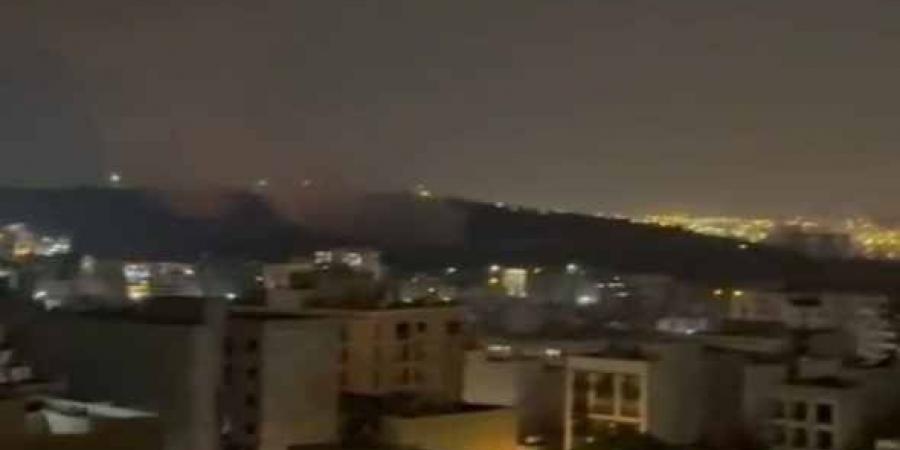 بالبلدي: مواجهة
      بين
      ايران
      واسرائيل
      قصف
      متبادل
      يستهدف
      طهران
      وقواعد
      جوية
      اسرائيلية