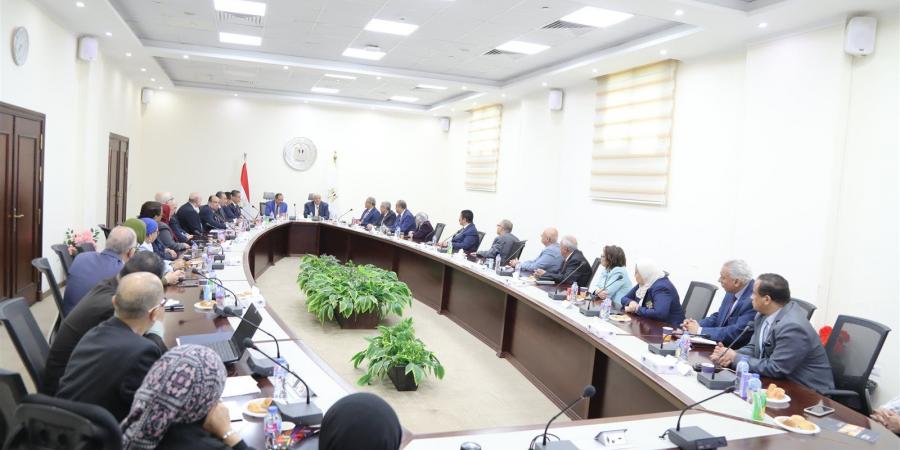 بالبلدي : التعليم
      العالي:
      150
      معهدًا
      حتى
      الآن
      قدم
      ترشيحاته
      لمنصب
      العميد
      وفقًا
      للشروط
      والضوابط
      الجديدة