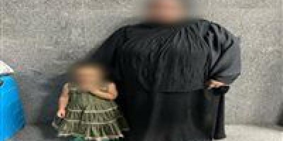بالبلدي: «لفتة
      إنسانية»..
      أمن
      القاهرة
      يُعيد
      طفلة
      ظلت
      طريقها
      لأهليتها
      بالمطرية