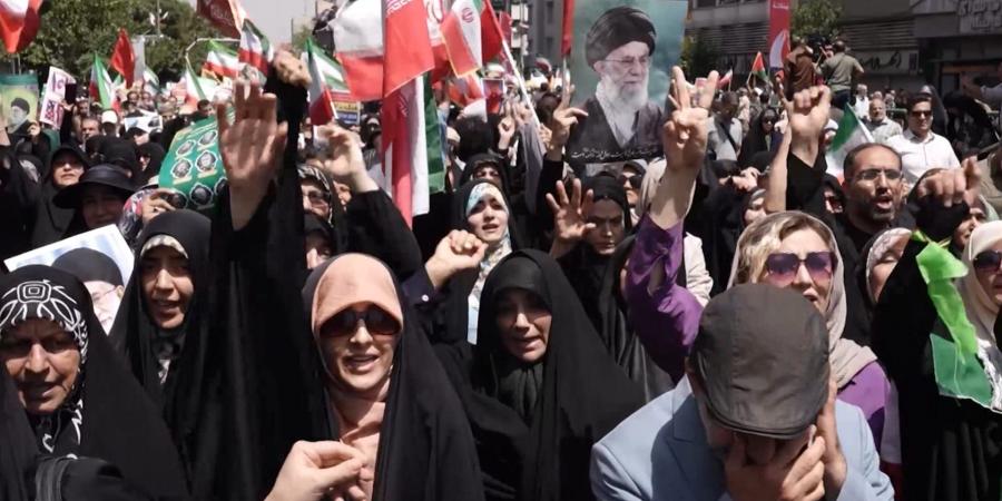 بالبلدي: "الموت أحلى من العسل".. متظاهرة إيرانية في طهران توجه رسالة إلى ترامب