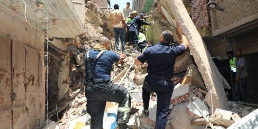 بالبلدي : بعد
      7
      ساعات
      بحث..
      استخراج
      طفلة
      على
      قيد
      الحياة
      من
      أسفل
      عقار
      حدائق
      القبة
      المنهار