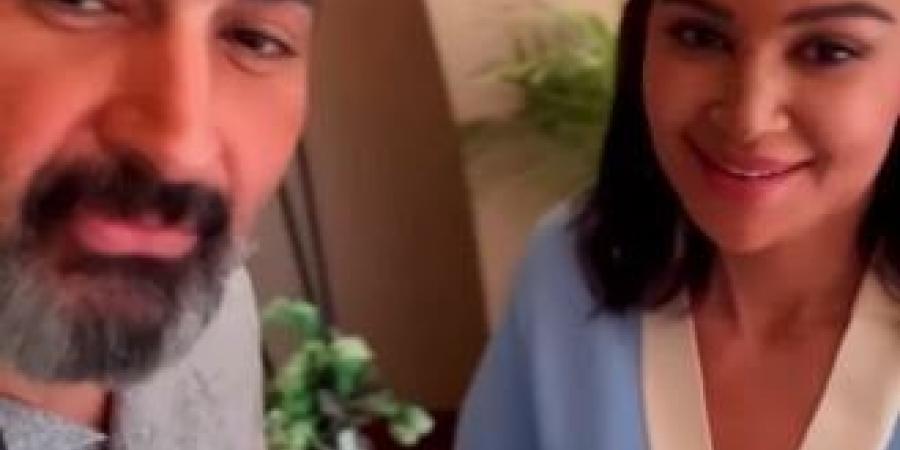 بالبلدي: بتاكليني
      في
      المشاهد..
      أول
      تعليق
      من
      ياسر
      جلال
      على
      تعاونه
      مع
      أروى
      جودة
      في
      «للعدلة
      وجه
      آخر»