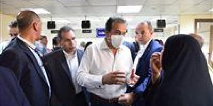بالبلدي: وزير
      الصحة
      يتفقد
      مستشفى
      مدينة
      نصر
      للتأمين
      الصحي
      ويوجه
      بزيادة
      القوى
      البشرية