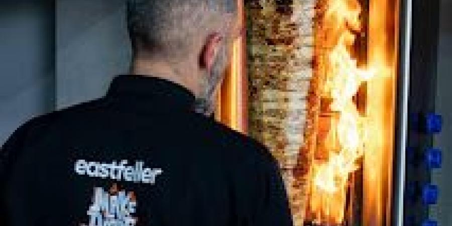 بالبلدي : Eastfeller
      –
      تجربة
      طعام
      تُجسّد
      لقاء
      الشرق
      بالغرب
