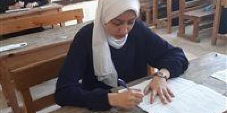 بالبلدي : عاجل|
      غدًا..
      انطلاق
      امتحانات
      اللغة
      العربية
      لطلاب
      الثانوية
      العامة
      في
      النظامين