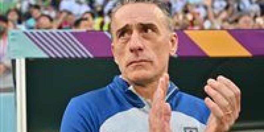 بالبلدي: جون
      إدوارد
      يحسم
      اسم
      مدرب
      الزمالك
      الجديد.
      ثنائي
      برتغالي
      مع
      سليمان