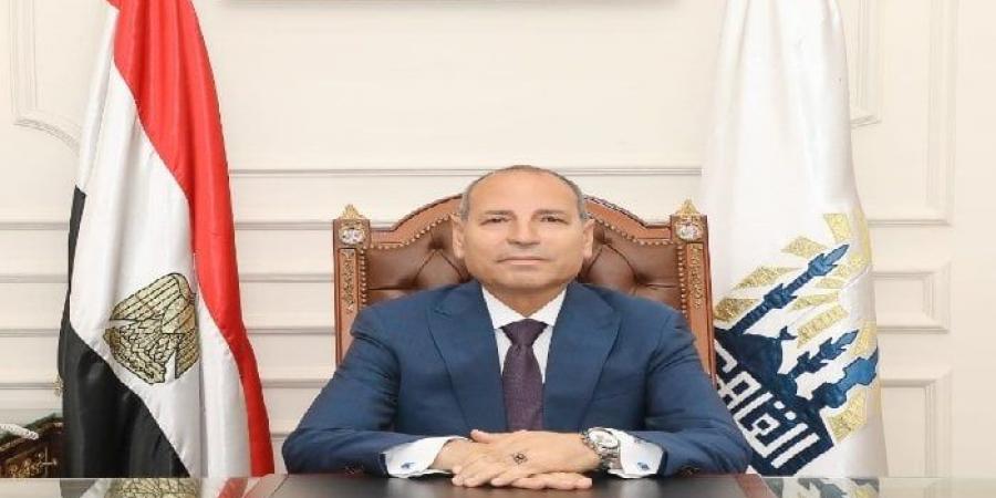 بالبلدي : محافظ
      القاهرة
      يوجه
      بتسكين
      الأسر
      المتضررة
      فى
      حادث
      انهيار
      عقارين
      بحدائق
      القبة