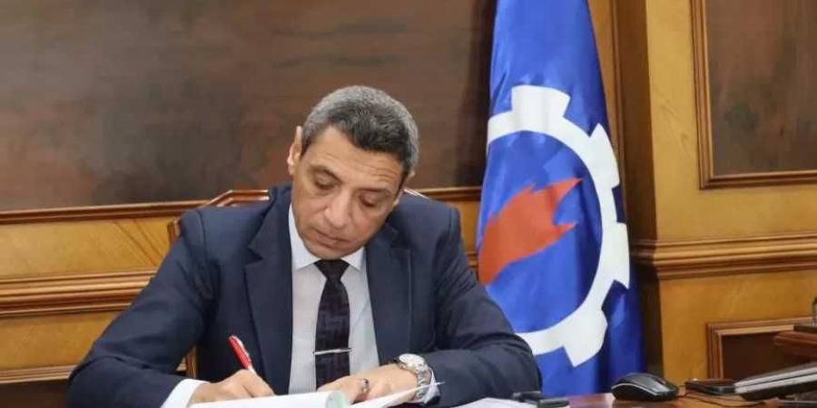 محافظ
      السويس
      يعتمد
      نتيجة
      الشهادة
      الإعدادية
      بنسبة
      النجاح
      84.28%