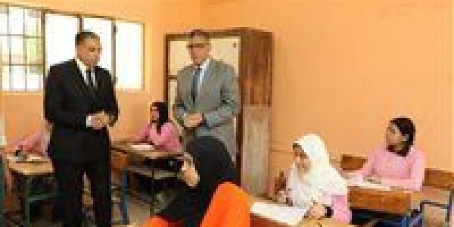 بالبلدي : تنسيق
      الثانوية
      العامة
      2025
      محافظة
      الفيوم
      المتوقع