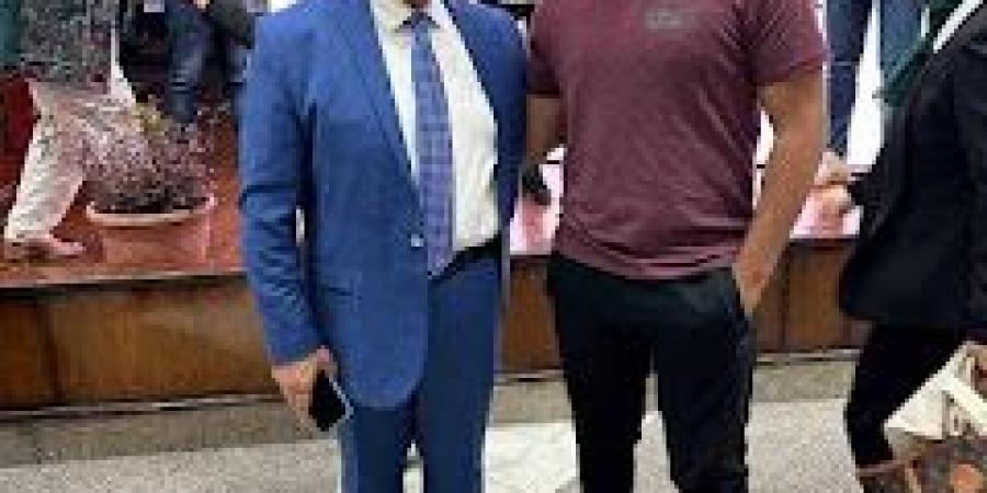 بالبلدي : أحمد
      عرفات
      ذيدان
      أبو
      زيد
