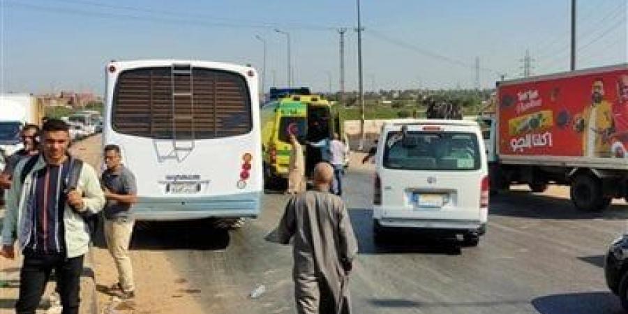 بالبلدي: إصابة
      7
      أشخاص
      في
      انقلاب
      ميكروباص
      أعلى
      الطريق
      الدائري
      بقليوب