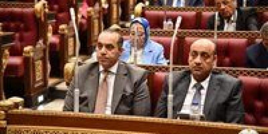 بالبلدي: وزير
      الشئون
      النيابية
      يناقش
      آليات
      التعليم
      لغرس
      القيم
      ومكافحة
      التنمر