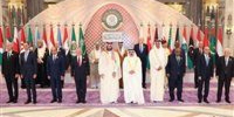 بالبلدي: الخليج
      يصفع
      طهران
      ويعتبر
      هجوم
      إيران
      على
      قطر
      "انتهاك
      صارخ"
      لأمن
      المنطقة