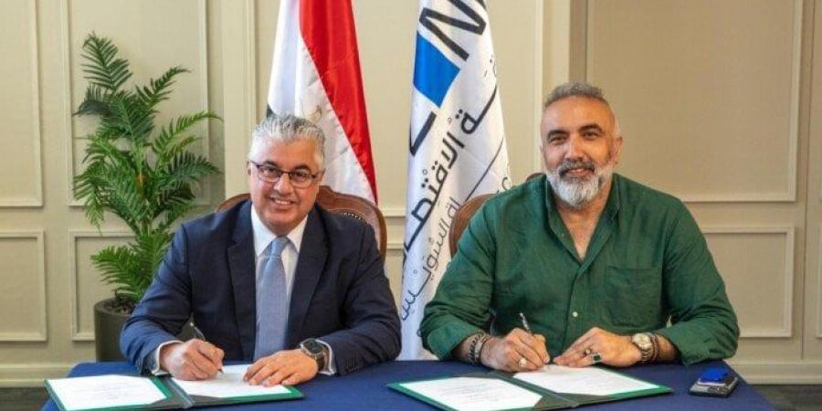 بالبلدي: أمن
      القليوبية
      يكثف
      جهوده
      لكشف
      العثور
      على
      جثة
      شخص
      بمنزله
      بقرية
      كفر
      العرب