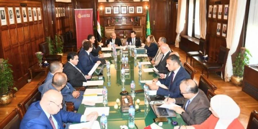 بالبلدي : وزير
      الشباب
      والرياضة
      يشهد
      اجتماع
      مجلس
      إدارة
      والجمعية
      العمومية
      لصندوق
      الرياضة
      المصري