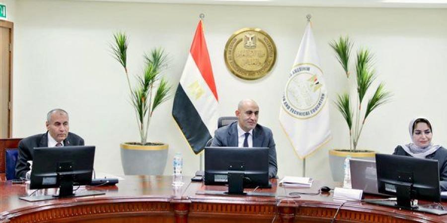 بالبلدي: وزير
      التربية
      والتعليم
      يترأس
      اجتماع
      مجلس
      إدارة
      المركز
      القومي
      للبحوث
      التربوية
      والتنمية