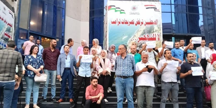 بالبلدي: تصعيد
      جديد
      للصحفيين
      المؤقتين..
      التفاصيل
