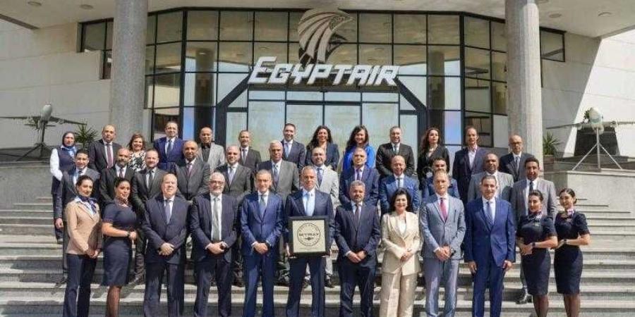 بالبلدي : رئيس
      القابضة
      لمصرللطيران
      يهنأ
      ويشكر
      مجموعات
      العمل
      من
      للخطوط
      الجوية
      المشاركة
      في
      تقييم
      سكاي
      تراكس