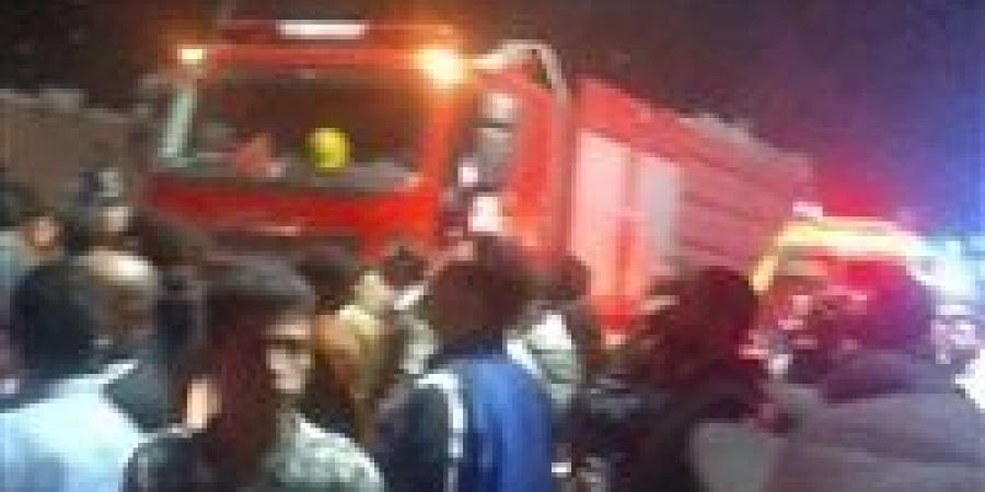 بالبلدي : دون
      إصابات..
      السيطرة
      على
      حريق
      داخل
      شقة
      سكنية
      بوسط
      البلد