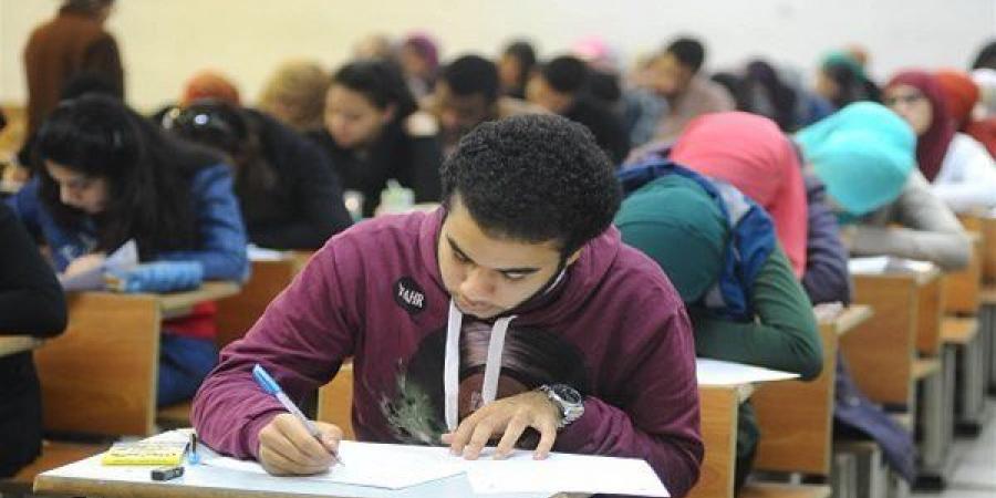 بالبلدي: التعليم
      تصدر
      تعليمات
      مشددة
      لطلاب
      الثانوية
      العامة
      2025
      بشأن
      امتحاني
      الفيزياء
      والتاريخ