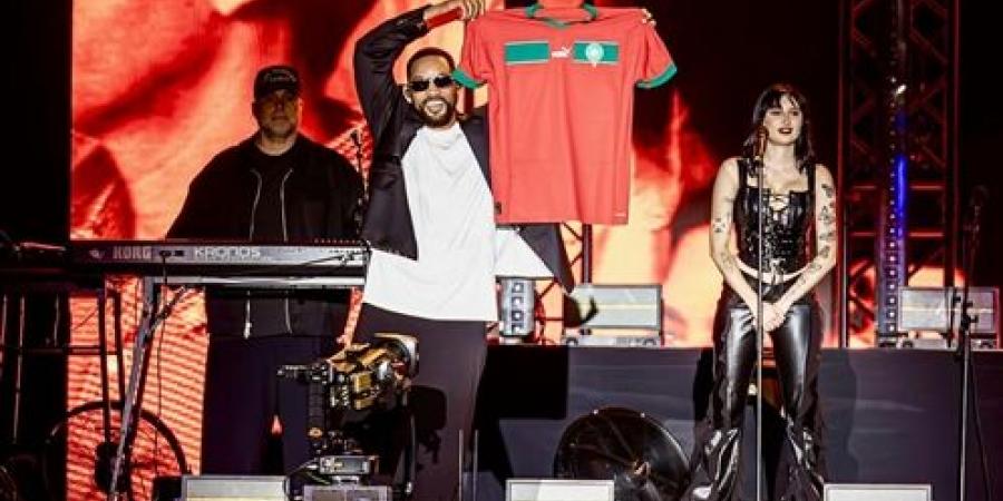 بالبلدي: ويل
      سميث
      يشعل
      مسرح
      موازين
      بالجلباب
      المغربي
      وقميص
      المنتخب
      الوطني
      (صور)