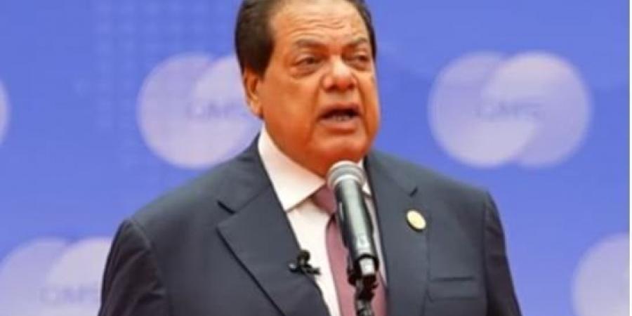 بالبلدي : محمد
      أبوالعينين:
      مصر
      بوابة
      إفريقيا..
      وعلى
      المستثمرين
      الصينيين
      تعزيز
      شراكاتهم