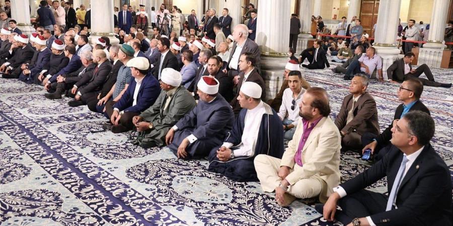 بالبلدي: وزير
      الأوقاف
      يشهد
      احتفال
      وزارة
      الأوقاف
      بالعام
      الهجري
      الجديد
      بمسجد
      الإمام
      الحسين