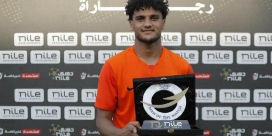 بالبلدي : الأهلي
      والزمالك
      وبيراميدز
      يرغبون
      في
      التعاقد
      مع
      أسامة
      فيصل