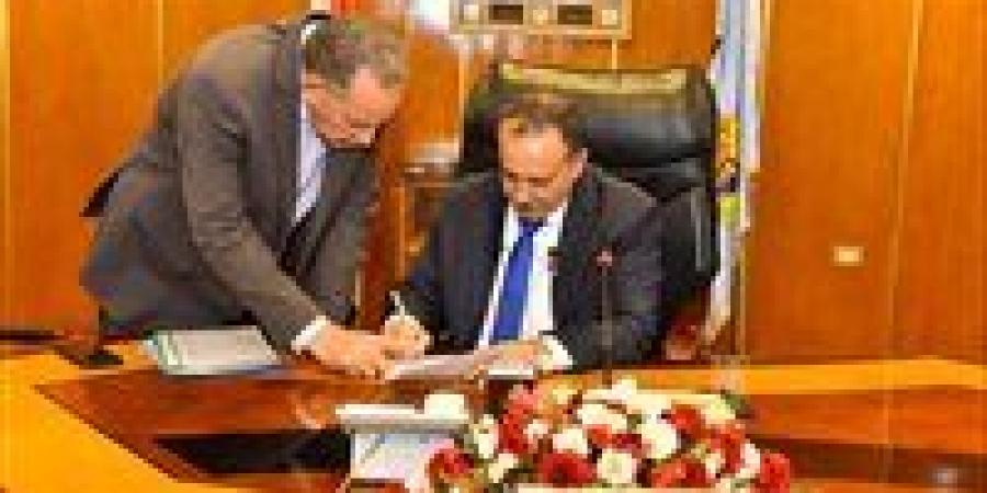 بالبلدي : محافظ
      أسيوط:
      نسبة
      نجاح
      الإعدادية
      تعكس
      تحسنا
      ملحوظا