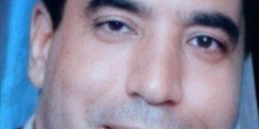 بالبلدي: «الغجر»..
      أبناء
      الريح
      والشمس!!