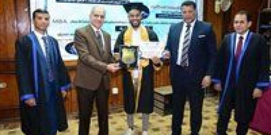 بالبلدي: جامعة
      أسوان
      تطلق
      100
      بحثا
      صحيًا
      تطبيقيا
      لتحسين
      خدمات
      الرعاية
      الطبية