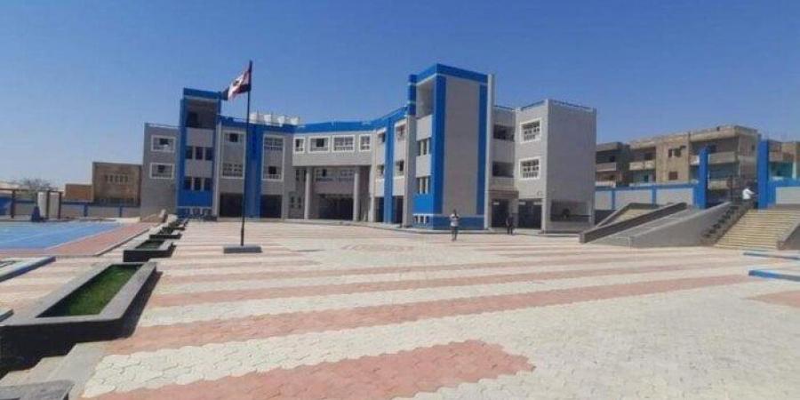بالبلدي : كيفية
      التقديم
      في
      مدارس
      البترول
      2025..
      الشروط
      والمستندات
      والأماكن
      المتاحة