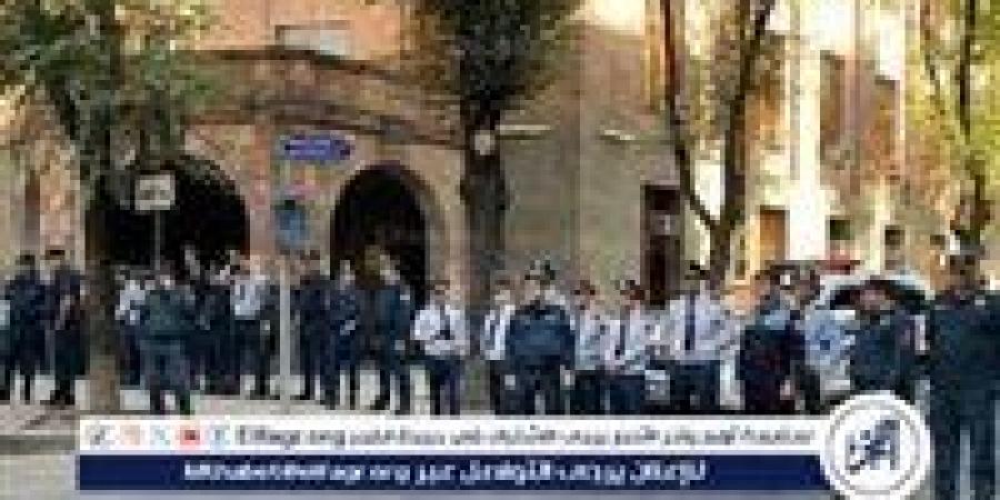 بالبلدي: الأمن
      الأرمني
      يجري
      عمليات
      تفتيش
      في
      مقر
      رأس
      الكنيسة
      الرسولية
      الأرمنية
      وأبرشية
      شيراك