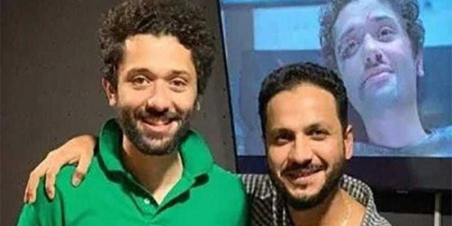 بالبلدي : مملكة
      الحرير
      يجمع
      كريم
      محمود
      عبد
      العزيز
      بالمخرج
      بيتر
      ميمى
      للمرة
      الخامسة