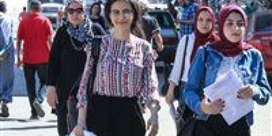بالبلدي : تنسيق
      الصف
      الثالث
      الإعدادي
      2025
      محافظة
      الجيزة