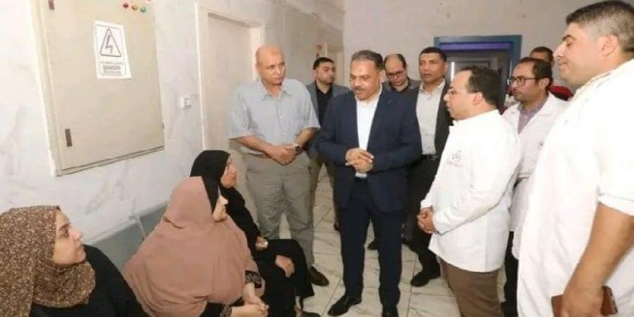 بالبلدي: محافظ
      الشرقية
      يُفاجئ
      مستشفى
      بلبيس
      المركزي
      ويُحيل
      عددًا
      من
      العاملين
      للتحقيق