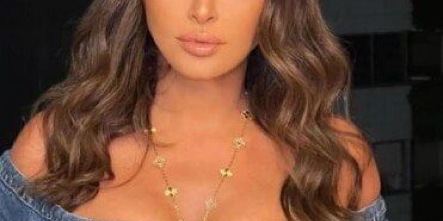 بالبلدي: «إليسا»
      تتصدر
      التريند
      بعد
      إطلالتها
      بفستان
      من
      الجينز
      «صور
      »
