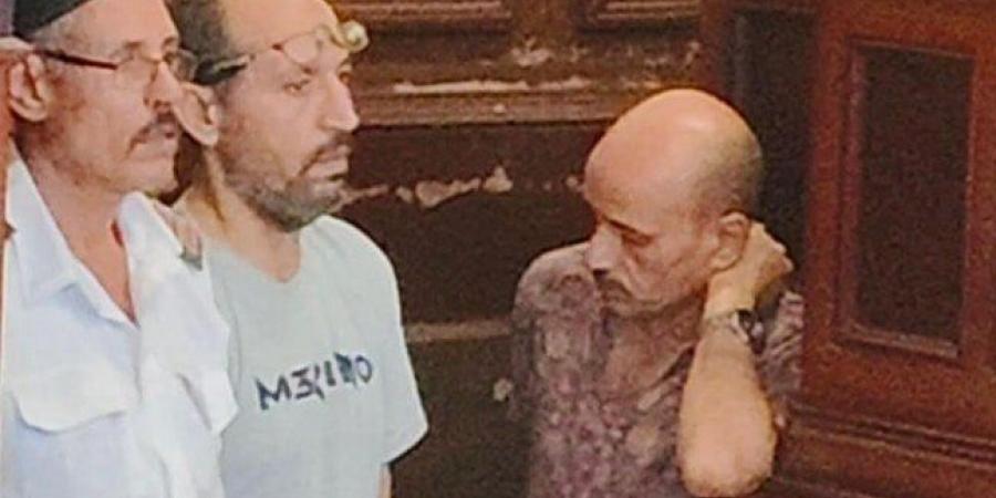 بالبلدي : بعد
      التأكد
      من
      سلامة
      قواه
      العقلية..
      انسحاب
      هئية
      الدفاع
      من
      قضية
      «سفاح
      الإسكندرية»