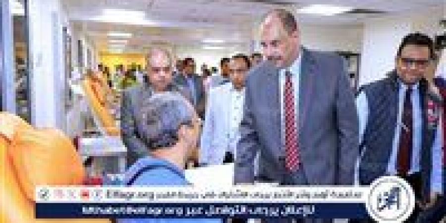 بالبلدي: محافظ
      سوهاج:يشارك
      في
      فعاليات
      اليوم
      العالمي
      للتبرع
      بالدم
      ويشيد
      بالمشاركة
      المجتمعية