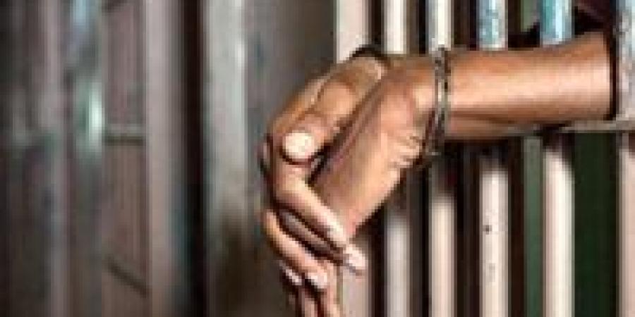 بالبلدي : القبض
      على
      سائق
      أطلق
      النيران
      على
      شخصين
      بسبب
      الخلاف
      على
      الأجرة
      بمدينة
      نصر